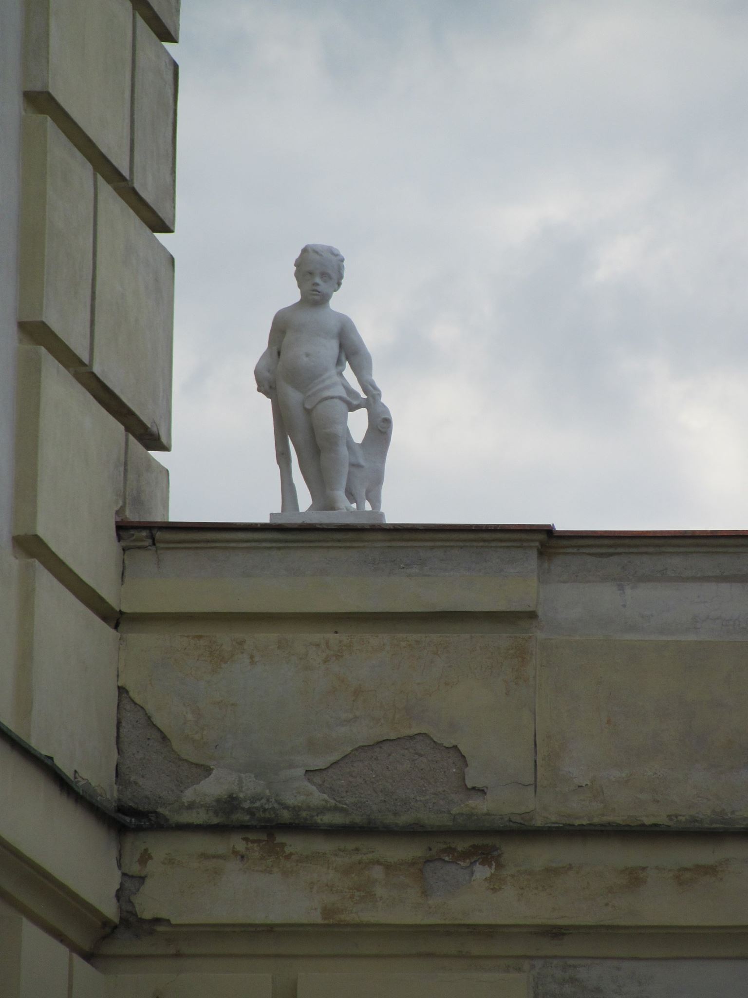 Valtice Putti s puškou