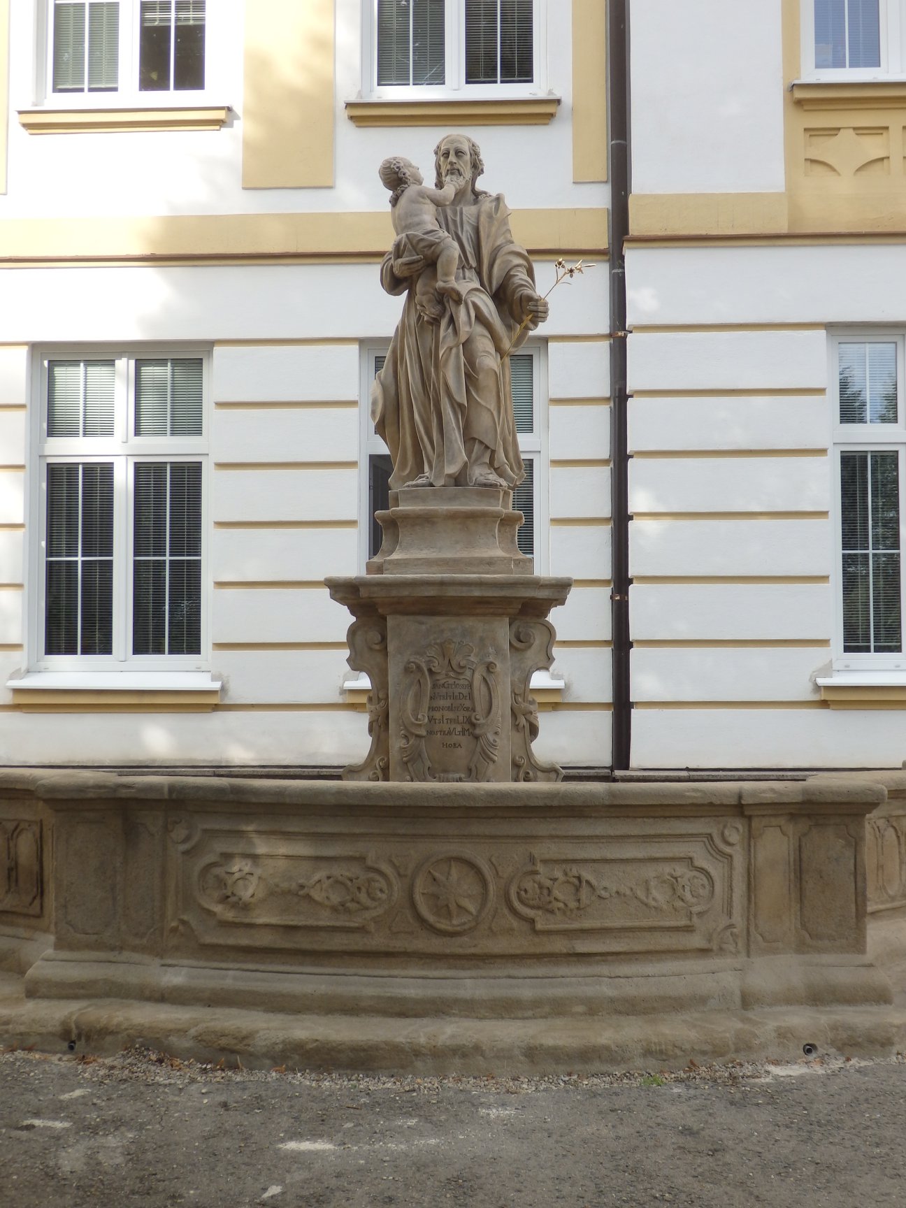 Kralice balustráda — po