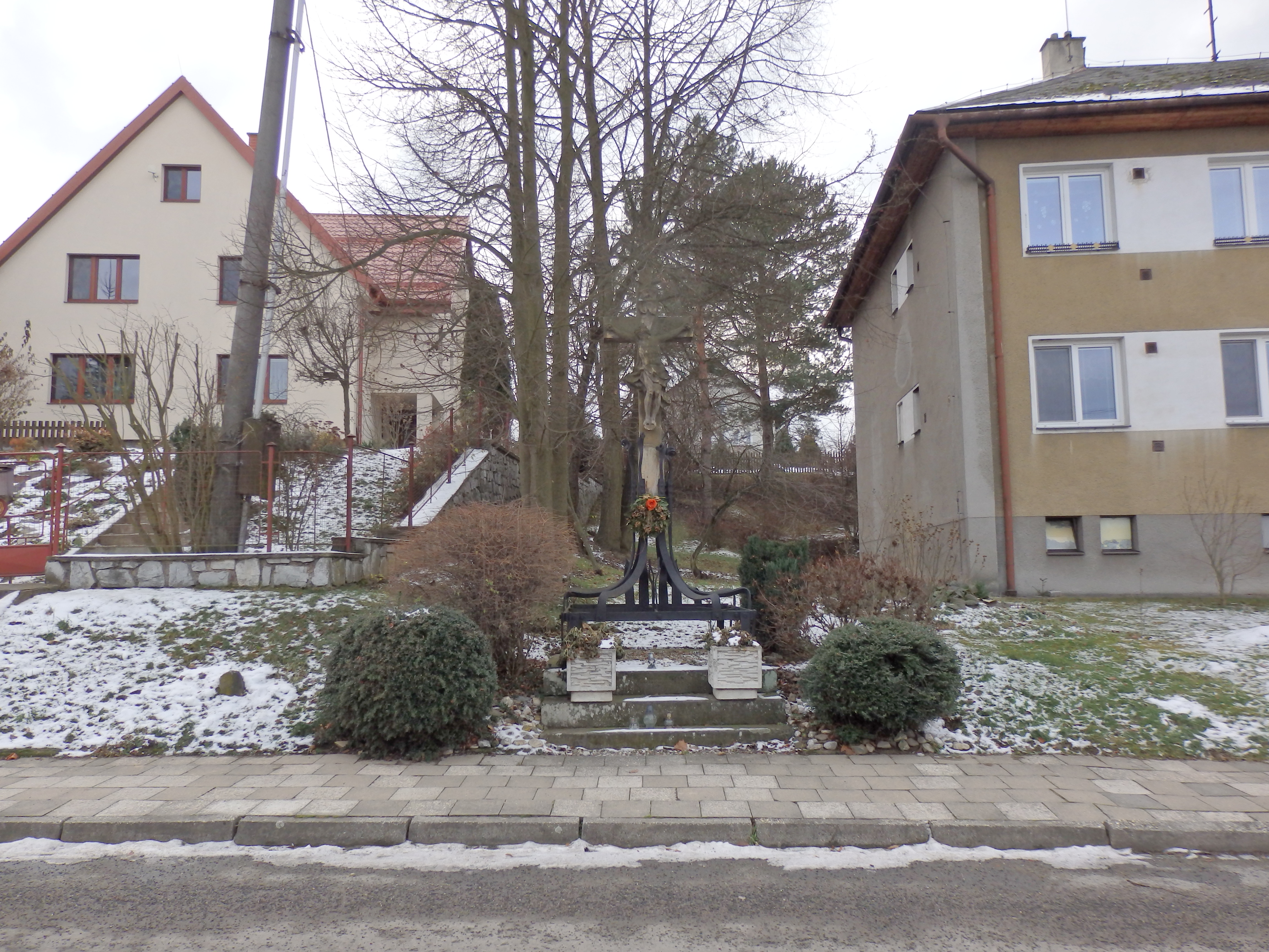 Bouzov kříž 18. stol.