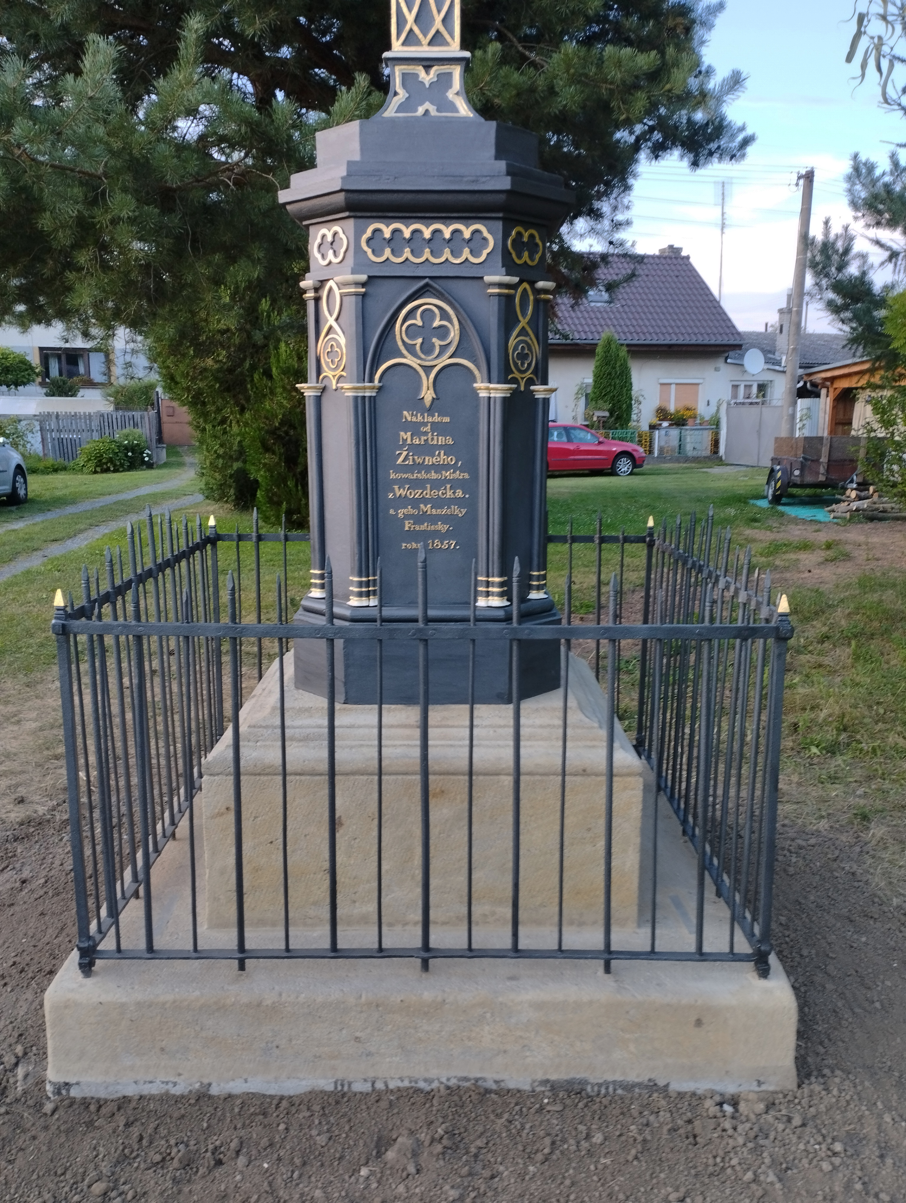 Litinový kříž